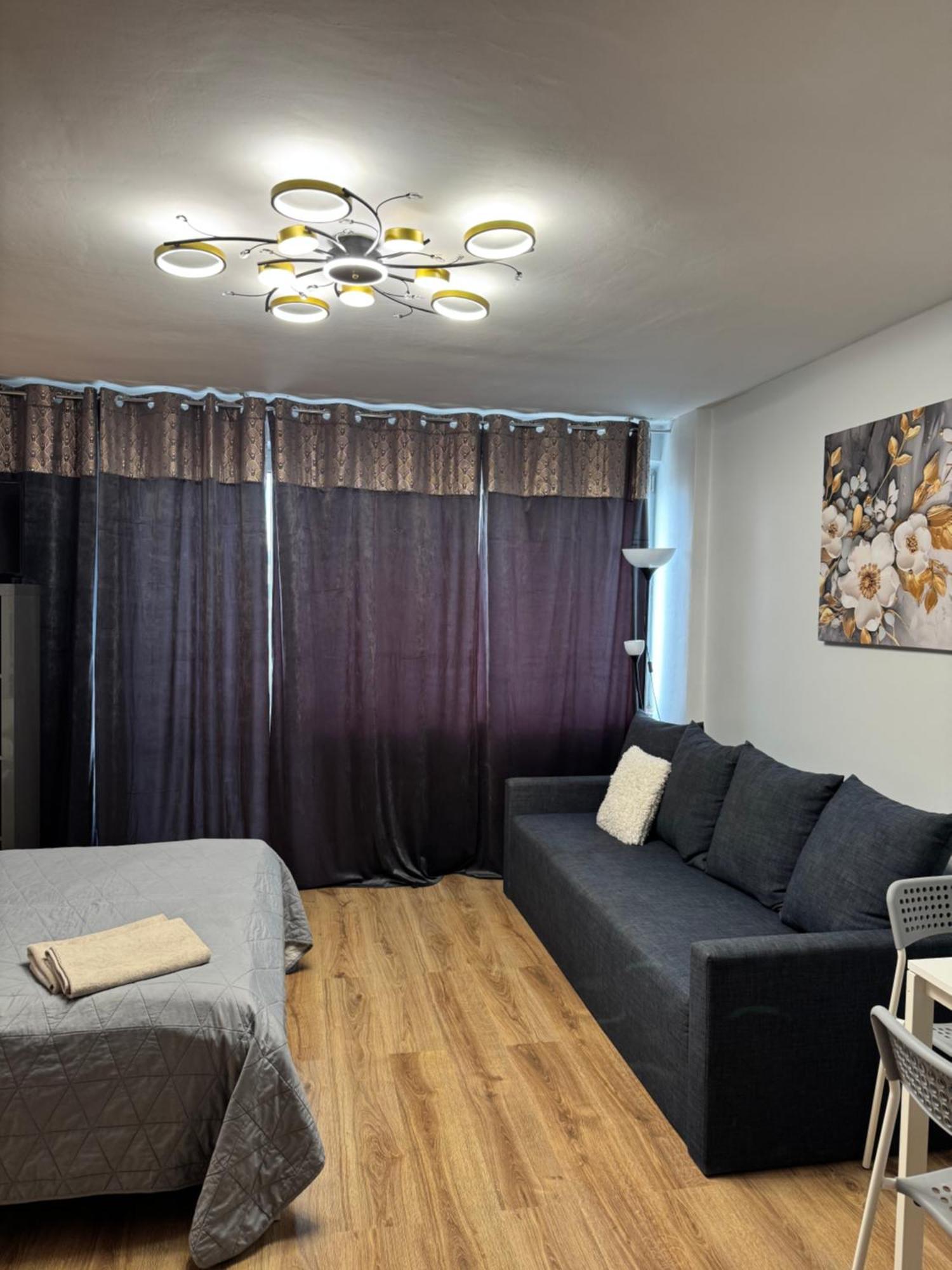Coser Apartamenty Metro Onz 바르샤바 외부 사진