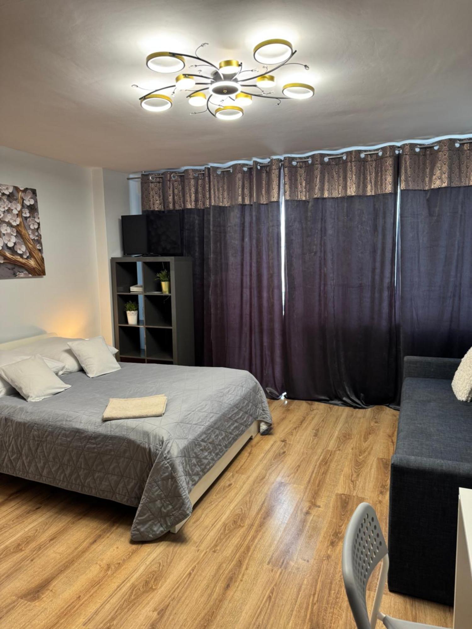 Coser Apartamenty Metro Onz 바르샤바 외부 사진